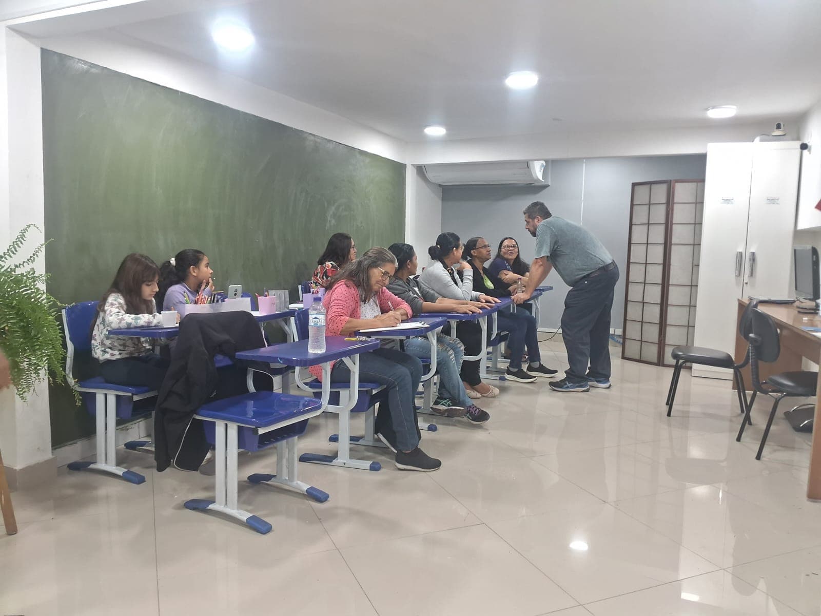 Encontro de alfabetização para adultos no Instituto Madhu — registro 3